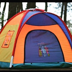 Tenda Anak terbuat dari bahan parasut waterproof, ukuran 12cm Rp 345.000 (Harga Termasuk Pajak)
