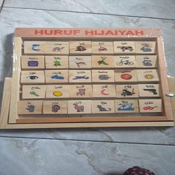 Papan Stand Huruf Hijayah Rp 140.000 (Harga Sudah Pajak)